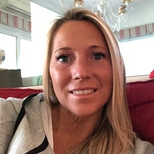 Meet your Posher, Carolina